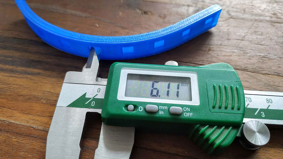 LED Slots Measurement