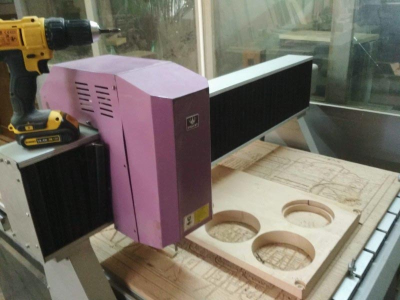 The CNC I work on,p.s, That drill machine does not stay there, just wanted to take a photo and kept it there, don't judge me.