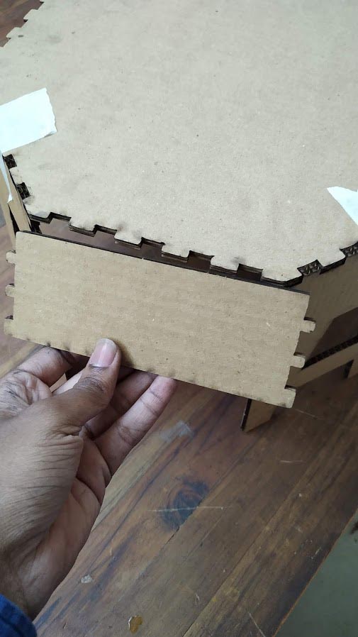 I accidentally made the dxf out of an older version backup, it didn't have the top notches