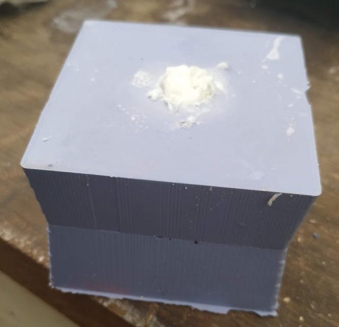 Pouring Smooth-cast 305 in my mould