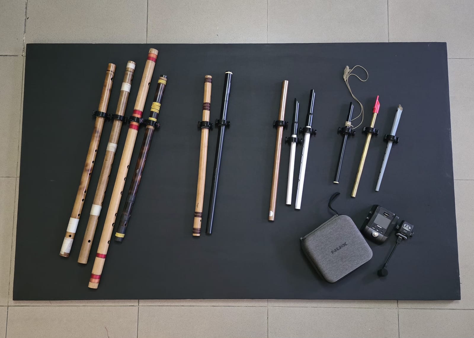 Flute Mic Clamps for the NUX B-6